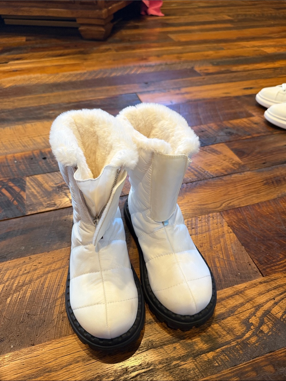 Jambu White Quilted Fur-Lined Winter Boots